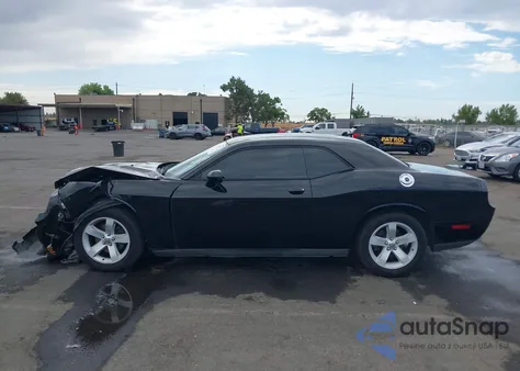 2013 Dodge Challenger Sxt from USA, damaged, VIN 2C3CDYAG8DH607460